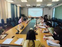 医学部党委开展学习贯彻习近平新时代中国特色社会主义思想主题教育集中学习研讨（专题六）暨理论学习中心组会议