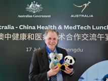 诺贝尔奖得主、深圳大学讲席教授巴里·马歇尔教授受邀出席澳中健康与医疗学术合作交流午宴
