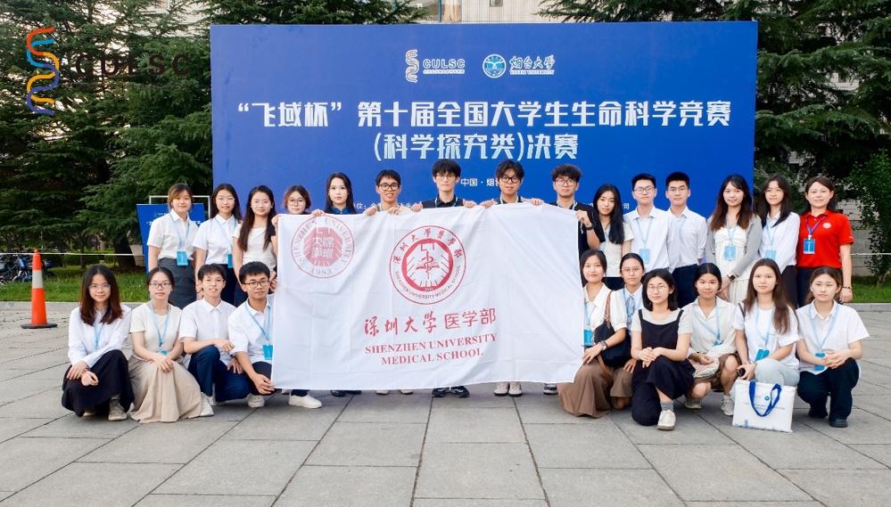 几个人在合影

AI 生成的内容可能不正确。