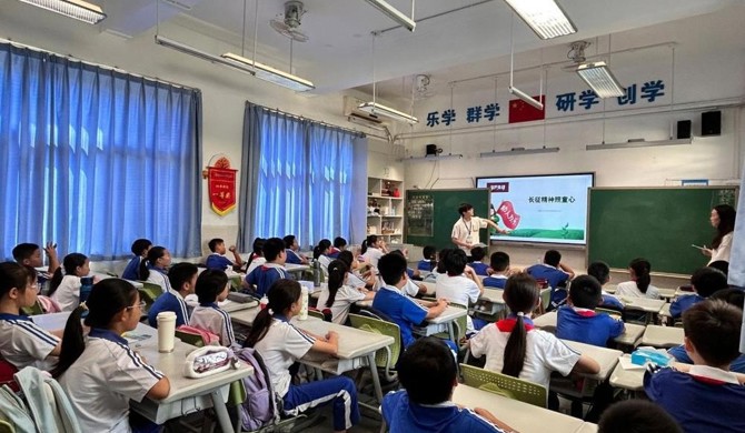 长征精神照童心 赓续红色血脉 争做时代新人