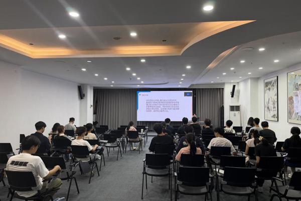 医学部成功举办英语四六级经验分享会：笃行医学，英语扬帆