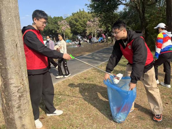 d6394c4f0389cc8ed272b7c1c5699306