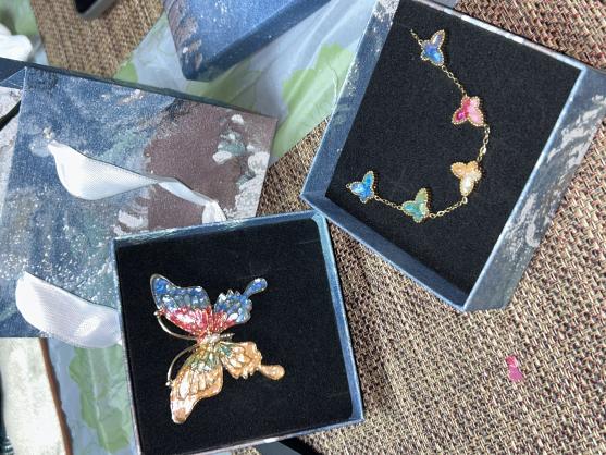 9e6037300a6e885fa690990375cb93ea