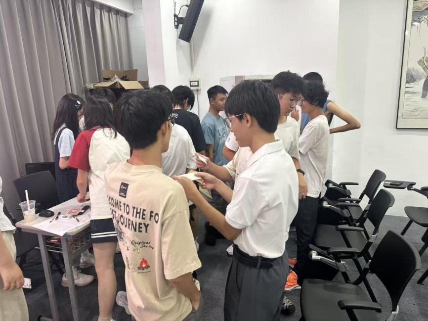 dc1475e668bc4783b63618c03f4ecd33