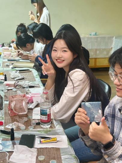 610677b06e1f82e364d16c7627668242