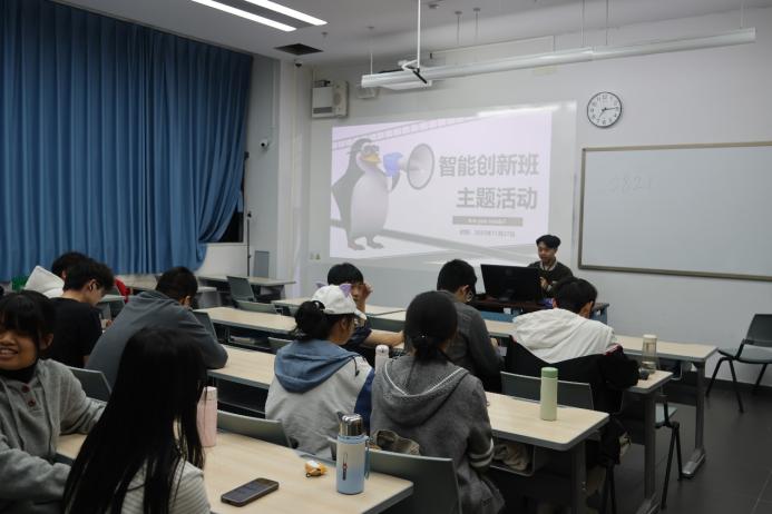 会议室里的人们

AI 生成的内容可能不正确。