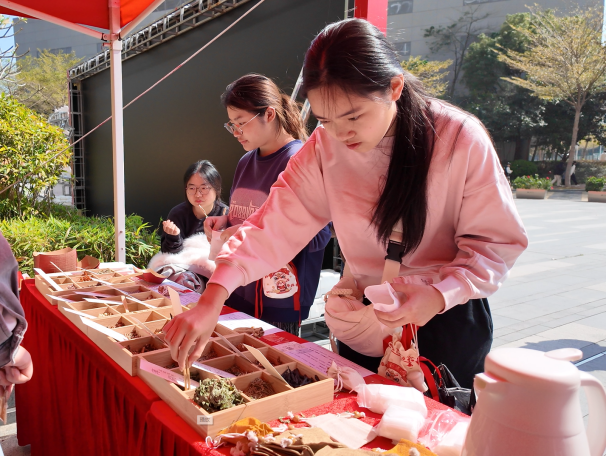 68d99fcc-a021-4cce-97d7-47bcec524e77