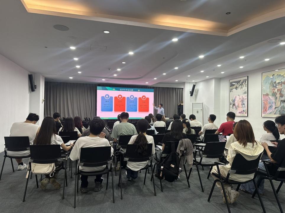 68300967b9f33a50f4d2074cc94aede0_